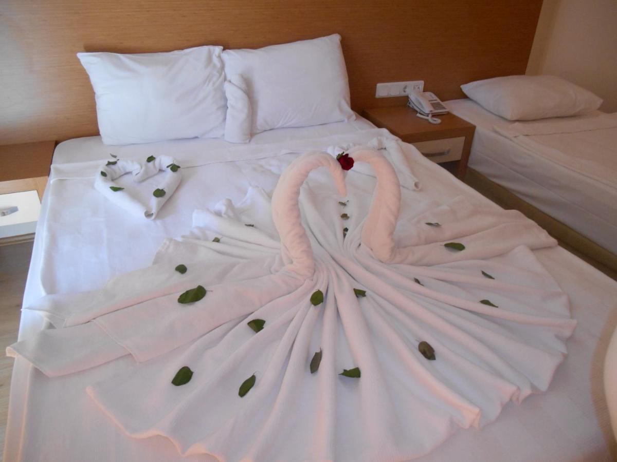 Hotel Kovarna 데친 외부 사진