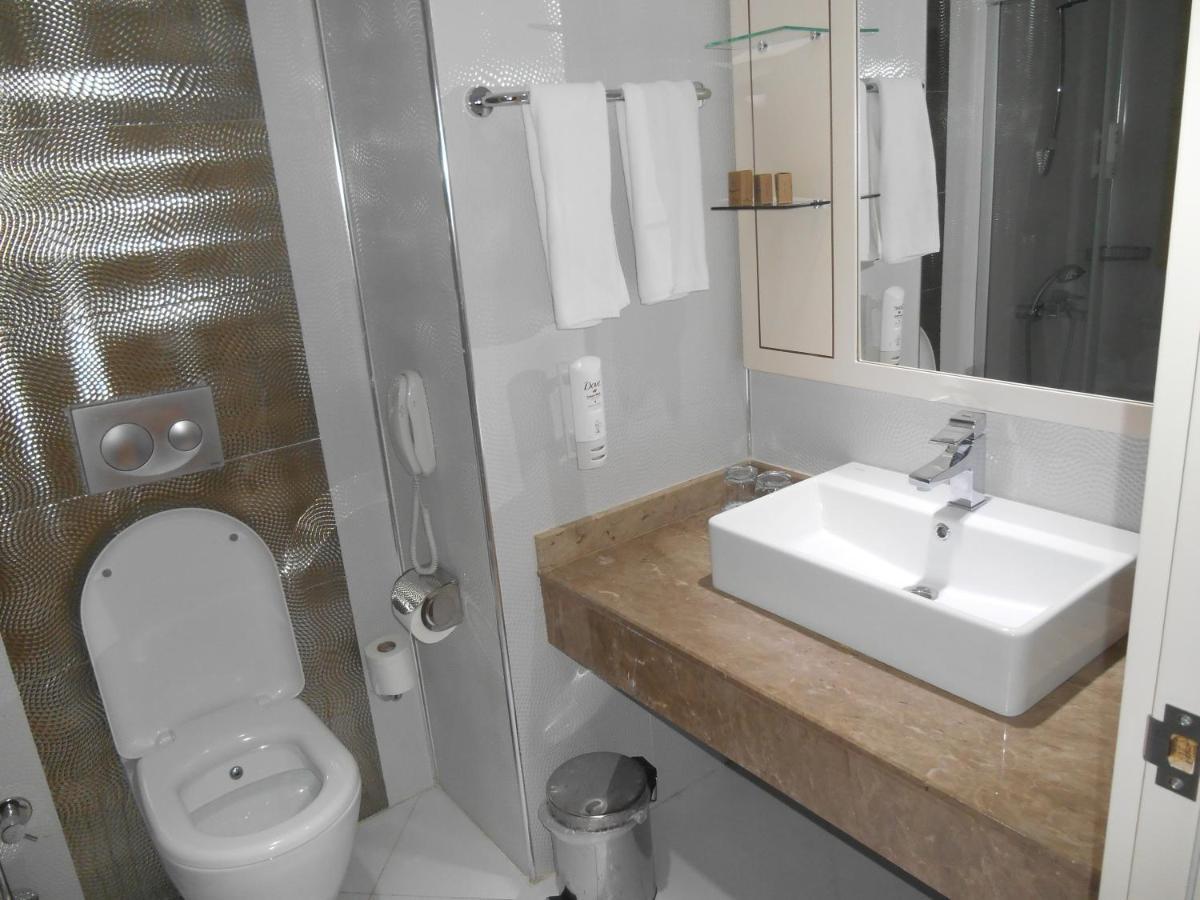 Hotel Kovarna 데친 외부 사진